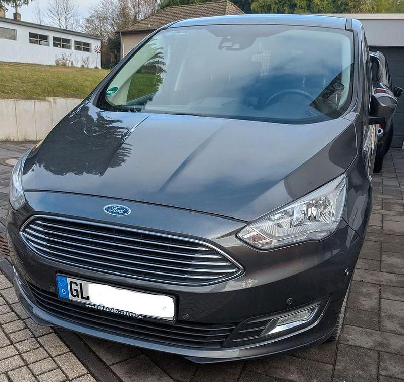 Gebraucht Ford C-MAX Titanium 125 PS (91 kW) 2018 Grau Van / Kleinbus