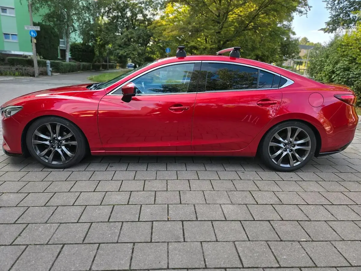 Gebraucht Mazda 6 Inclusive 175 PS (128 kW) 2017 Rot Limousine
