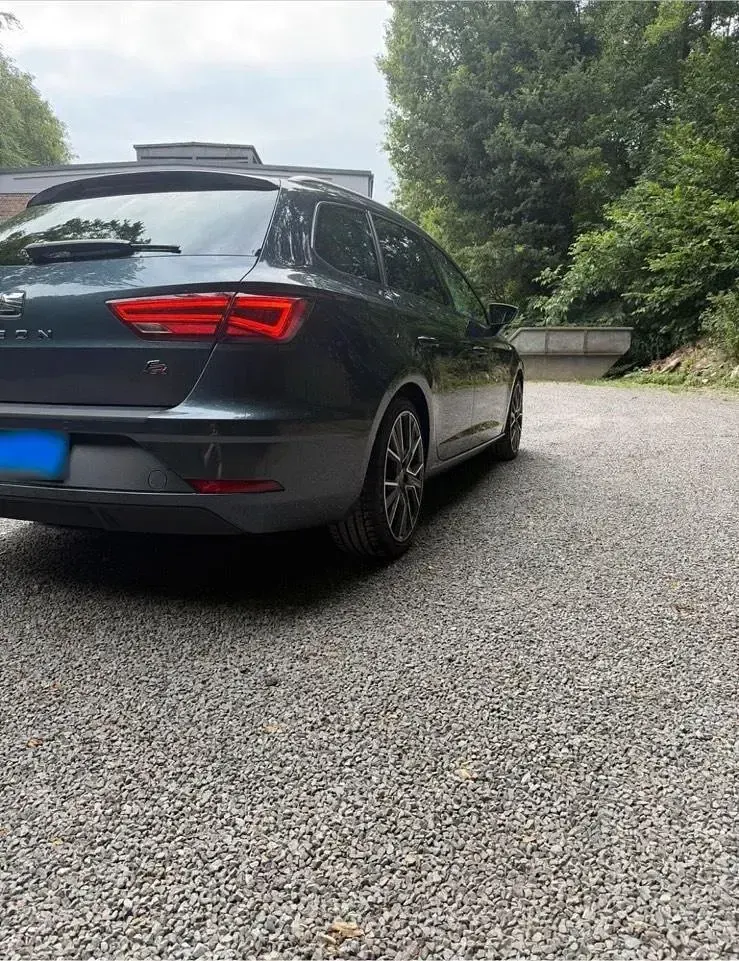 Gebraucht Seat Leon FR 190 PS (139 kW) 2021 Silber Kombi