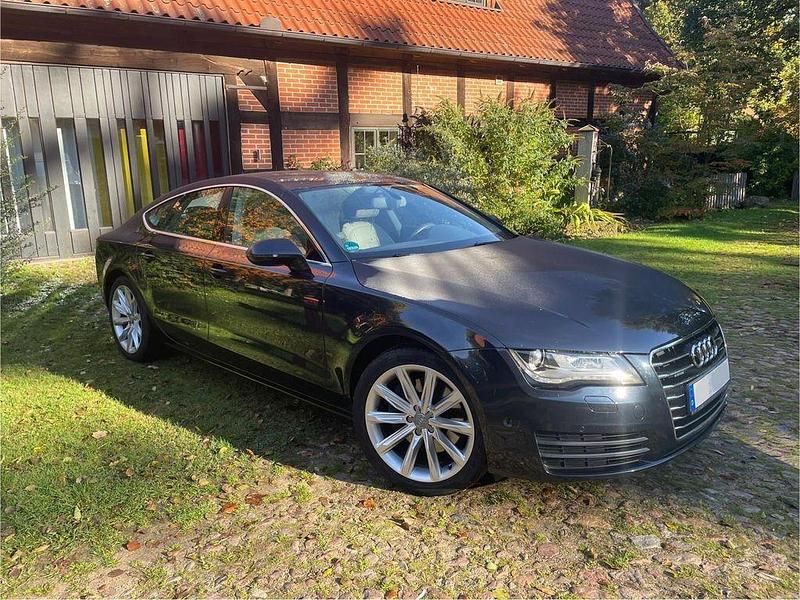 Blau Gebraucht 2011 Audi A7 Sportback Sport Kleinwagen | 16.700 € (Fairer Preis) - Bild 1/4