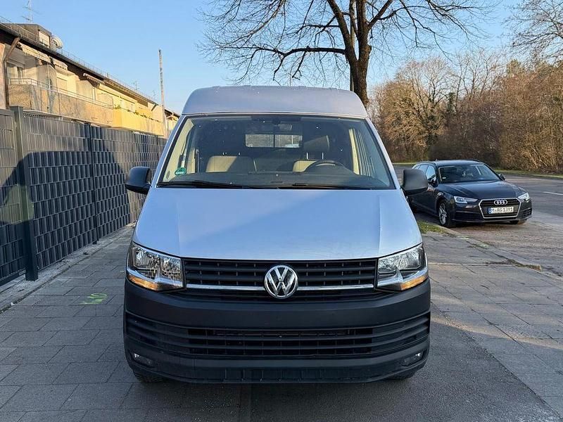 Gebraucht VW Transporter 150 PS (110 kW) 2017 Silber Van