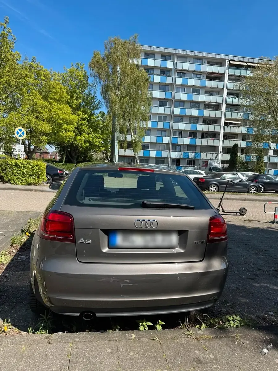 Usata Audi A3 125 CV (91 kW) 2012 Marrone Utilitaria