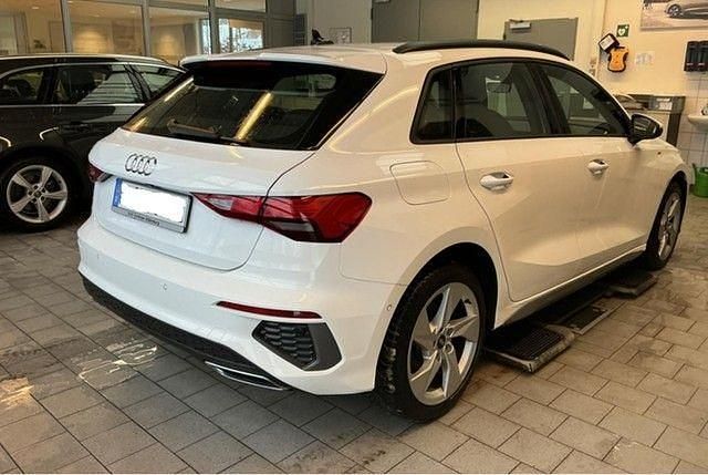 Gebraucht Audi A3 S-Line 150 PS (110 kW) 2022 Weiß Limousine
