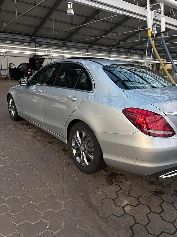 Gebraucht Mercedes C200 136 PS (100 kW) 2016 Silber Limousine