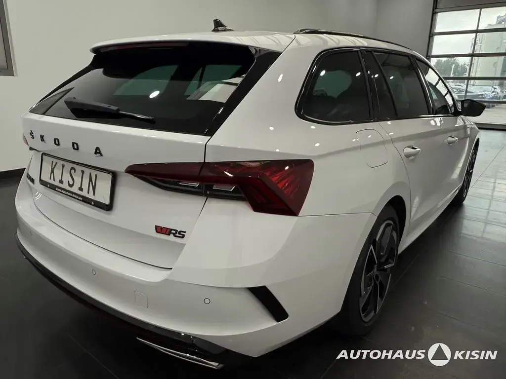 Gebraucht Skoda Octavia RS 200 PS (147 kW) 2024 Weiß Kombi