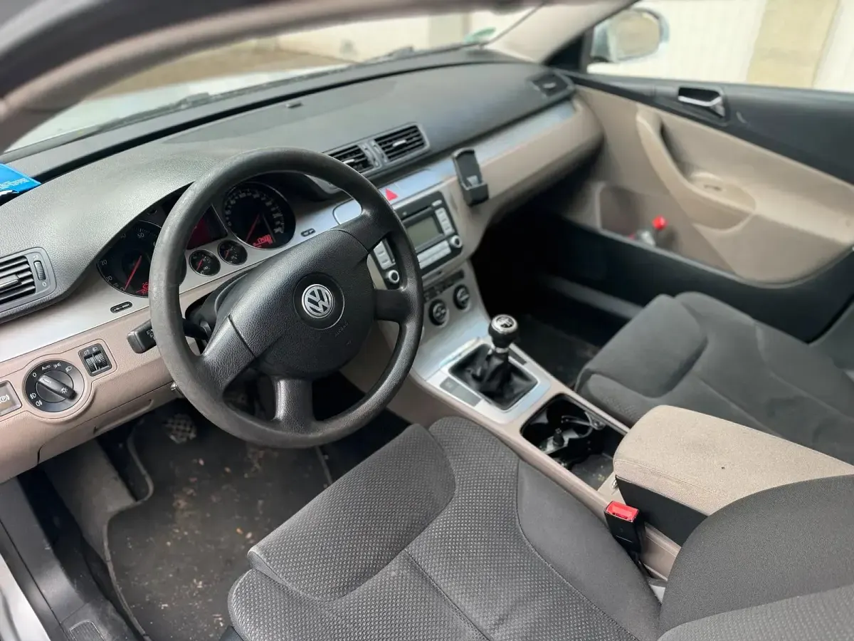 Gebraucht VW Passat 116 PS (85 kW) 2008 Silber Limousine