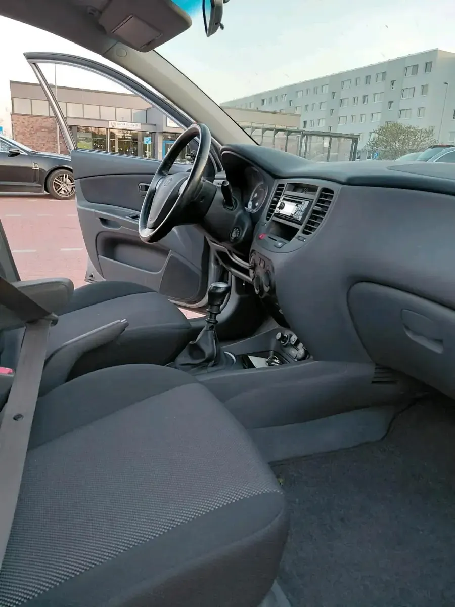 Gebraucht Kia Rio 97 PS (71 kW) 2006 Kleinwagen