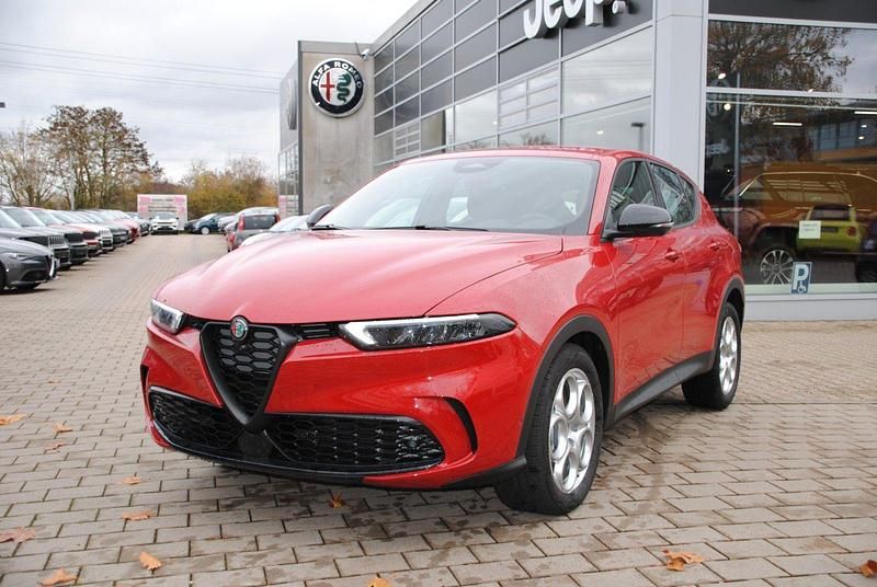 Gebraucht Alfa Romeo Tonale Sprint 131 PS (96 kW) 2024 Rot SUV