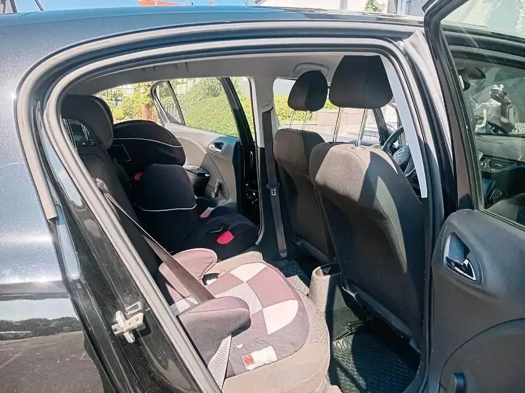 Gebraucht Opel Corsa 55 PS (40 kW) 2018 Schwarz Kleinwagen