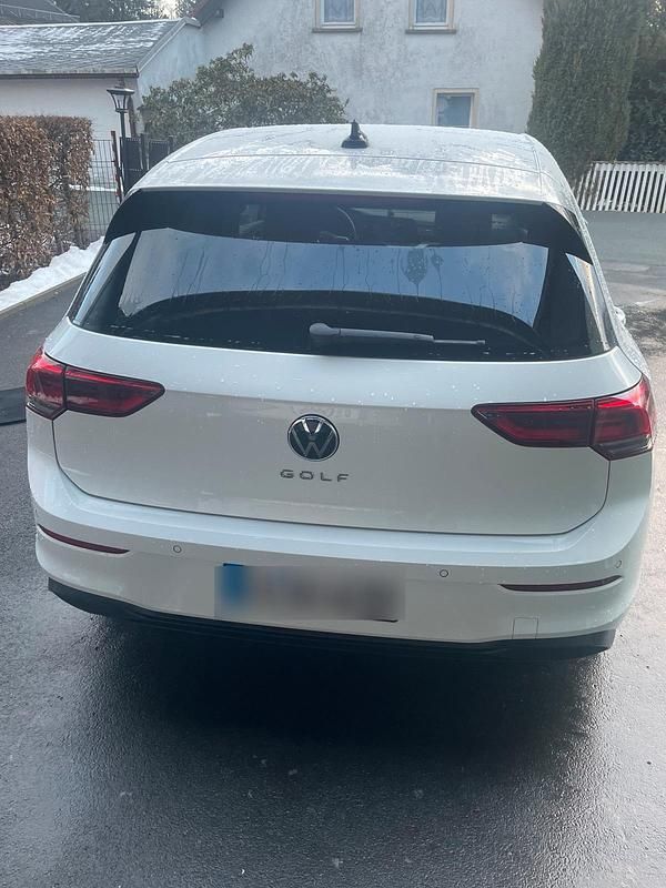 Gebraucht VW Golf VIII 150 PS (110 kW) 2023 Weiß Limousine