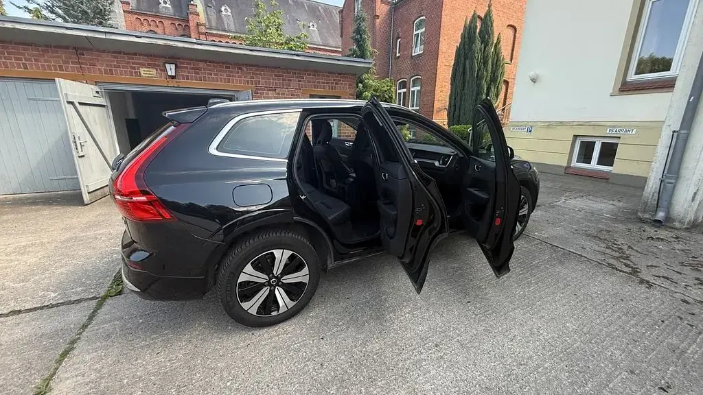 Gebraucht Volvo XC60 Core 349 PS (256 kW) 2024 Schwarz SUV