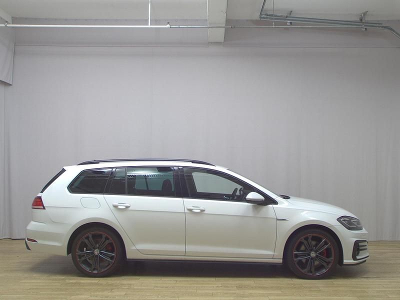 Weiss Gebraucht 2017 VW Golf VII GTD Kombi | 10.990 € (Superpreis) - Bild 1/4