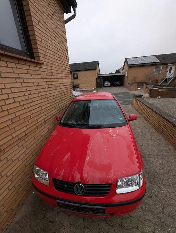 Gebraucht VW Polo Basis 50 PS (36 kW) 2000 Rot Limousine