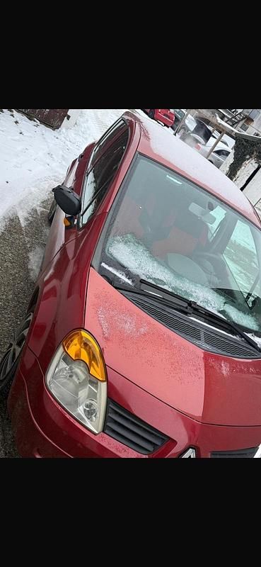 Gebraucht Renault Modus 75 PS (55 kW) 2004 Rot Van / Kleinbus