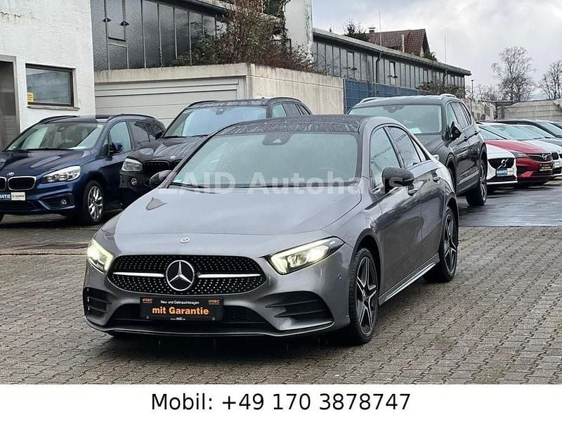 Grau Gebraucht 2021 Mercedes A250 AMG line Limousine | 24.999 € (Fairer Preis) - Bild 1/4
