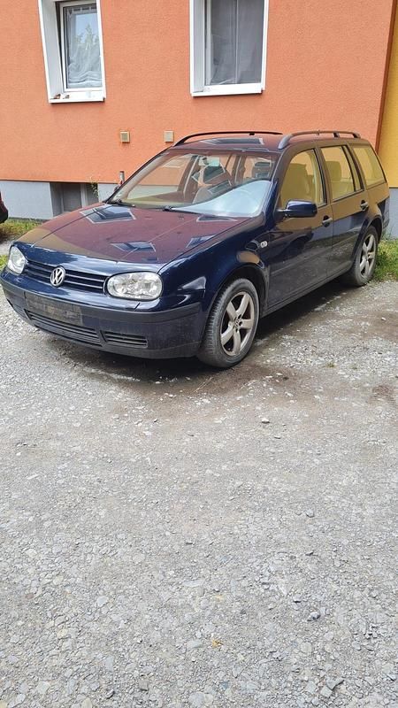 Blau Gebraucht 2005 VW Golf IV Kombi | 580 € (Superpreis) - Bild 1/4
