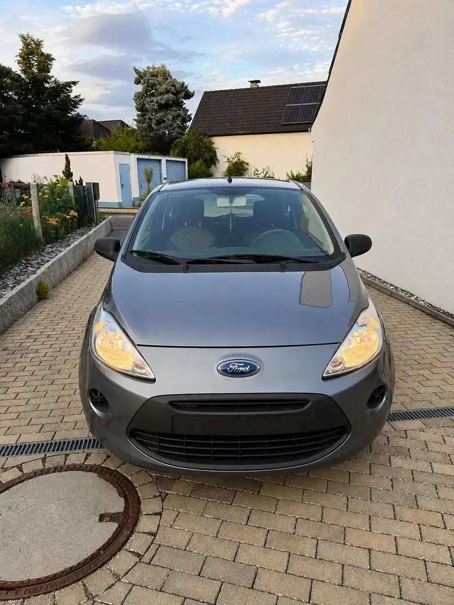 Gebraucht Ford Ka 69 PS (50 kW) 2009 Grau Kleinwagen