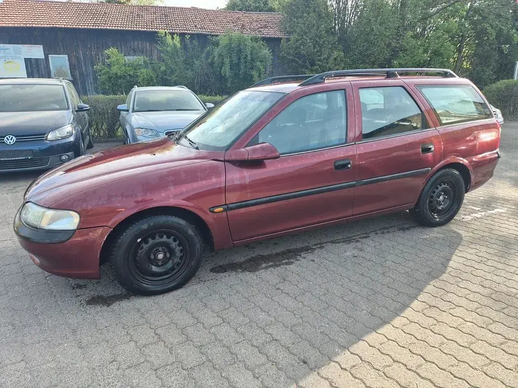 Gebraucht Opel Vectra 101 PS (74 kW) 1997 Braun Limousine