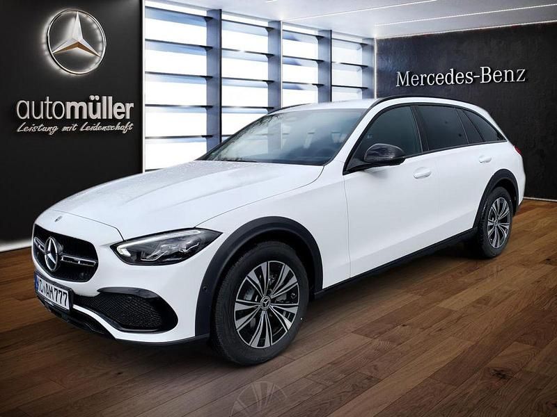 Weiß Gebraucht 2023 Mercedes C220 Avantgarde Kombi | 47.470 € - Bild 1/4