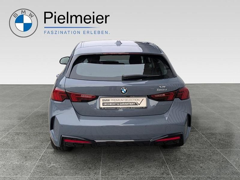 Gebraucht BMW 120 150 PS (110 kW) 2024 Grau Kleinwagen