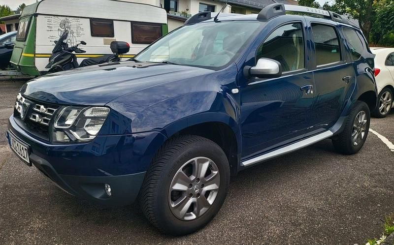 Blau Gebraucht 2015 Dacia Duster Prestige SUV | 7.900 € (Guter Preis) - Bild 1/4
