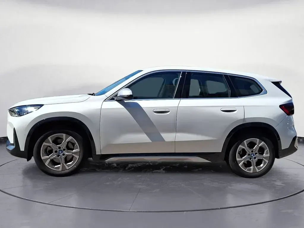 Gebraucht BMW iX1 Performance 230 kW (313 PS) 2023 Weiß SUV