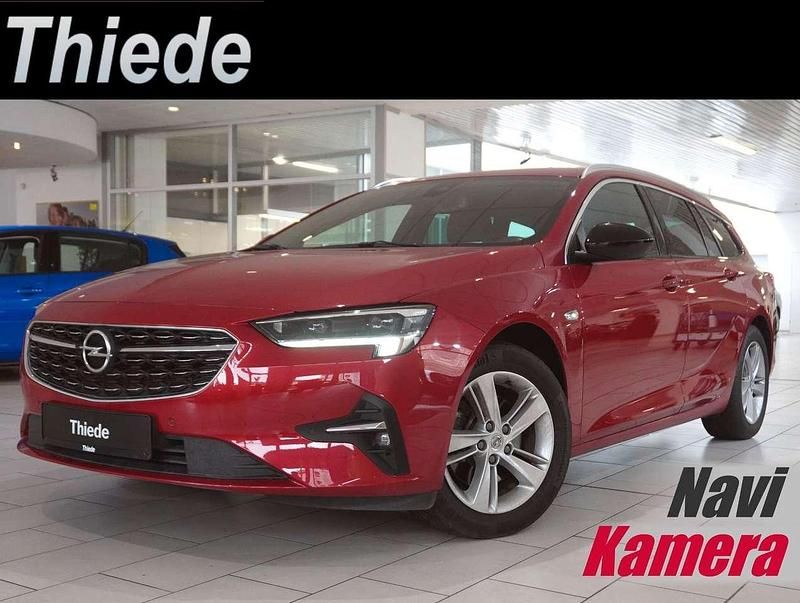 Chili rot metallic Gebraucht 2022 Opel Insignia Business Kombi | 15.900 € (Fairer Preis) - Bild 1/3
