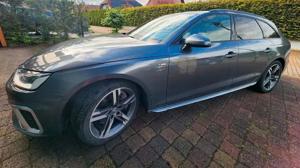 Gebraucht Audi A4 S-Line 231 PS (169 kW) 2020 Grau Kombi