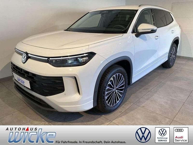 Pure white Neu 2025 VW Tayron Life SUV | 44.880 € (Fairer Preis) - Bild 1/4