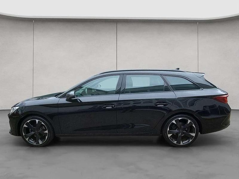 Second-hand Cupra Leon 150 CP (110 kW) 2023 Negru Break