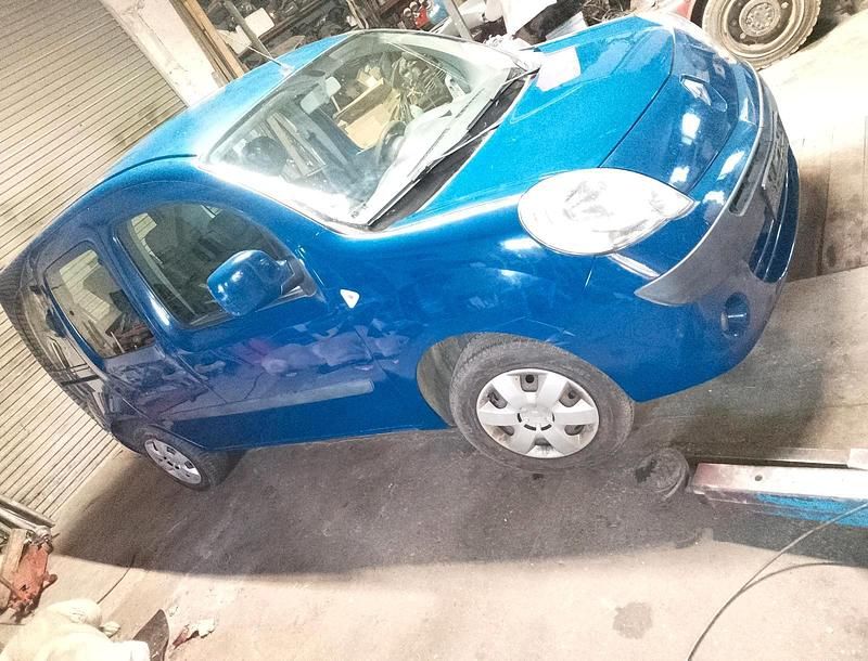 Gebraucht Renault Kangoo 82 PS (60 kW) 2009 Limousine