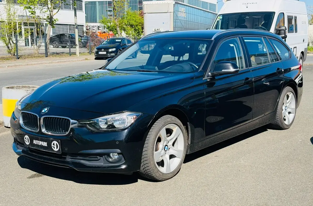 Gebraucht BMW 318 150 PS (110 kW) 2017 Schwarz Kombi
