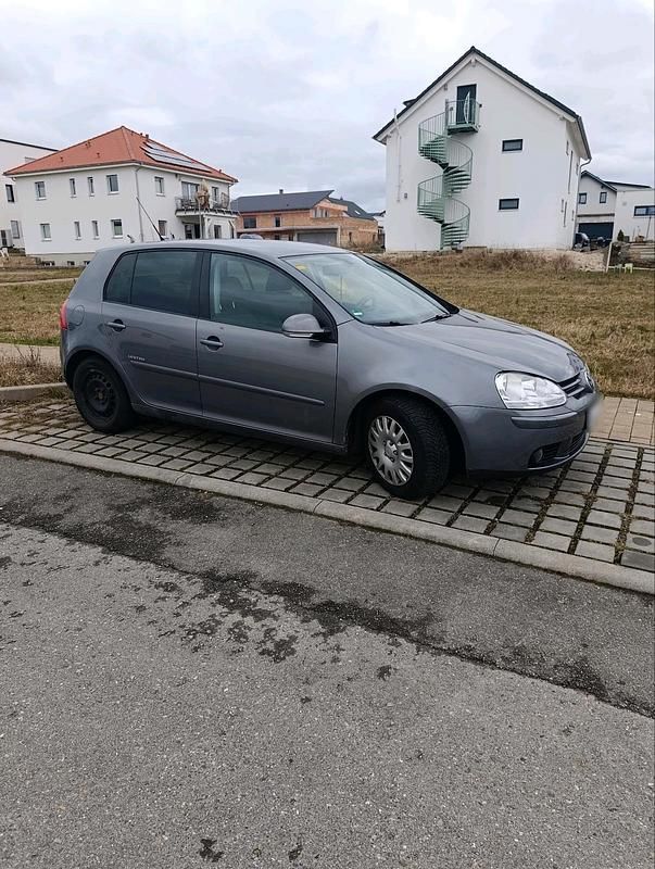 Gebraucht VW Golf V United 102 PS (75 kW) 2008 Grau Kombi