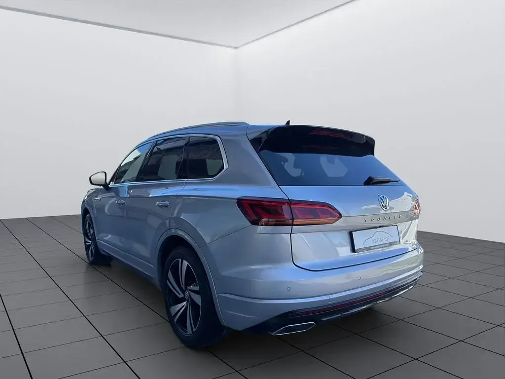 Gebraucht VW Touareg R-line 286 PS (210 kW) 2018 Silber SUV