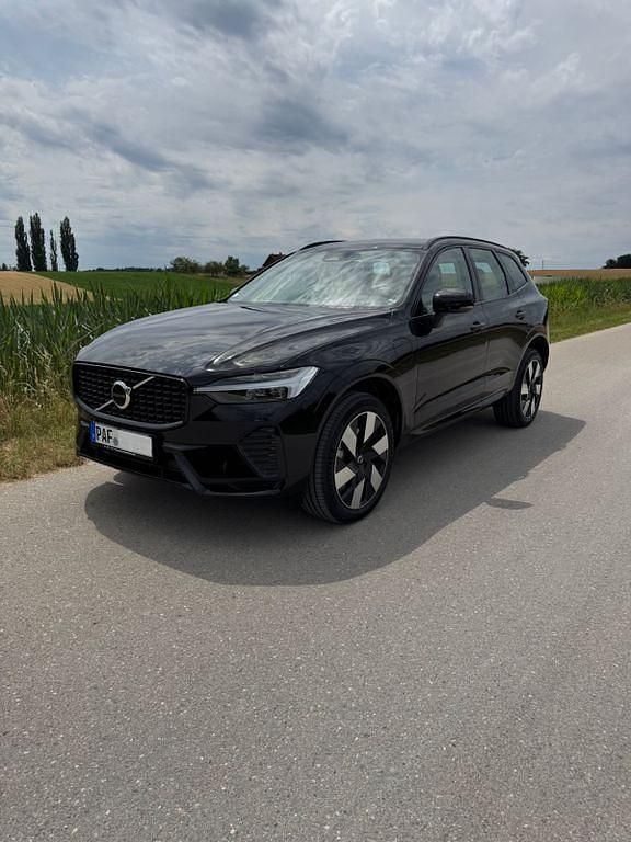 Schwarz Neu 2025 Volvo XC60 Ultra SUV | 62.500 € - Bild 1/4