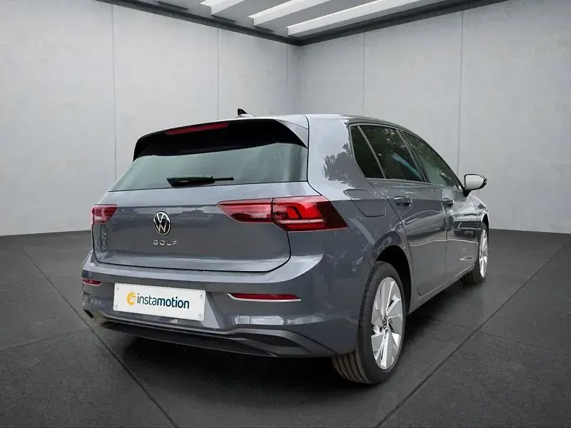 Neu VW Golf VIII 116 PS (85 kW) 2026 Grau Kleinwagen