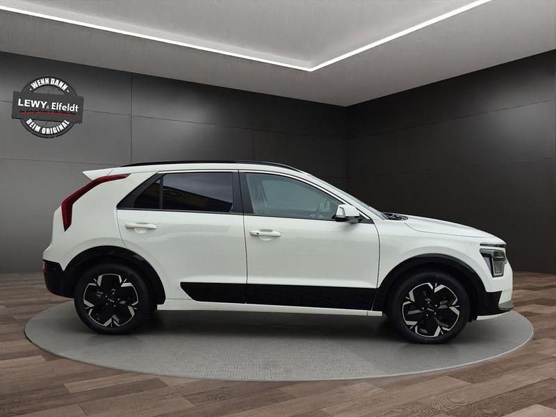 Gebraucht Kia e-Niro Inspiration 150 kW (204 PS) 2023 (ud) clear white SUV