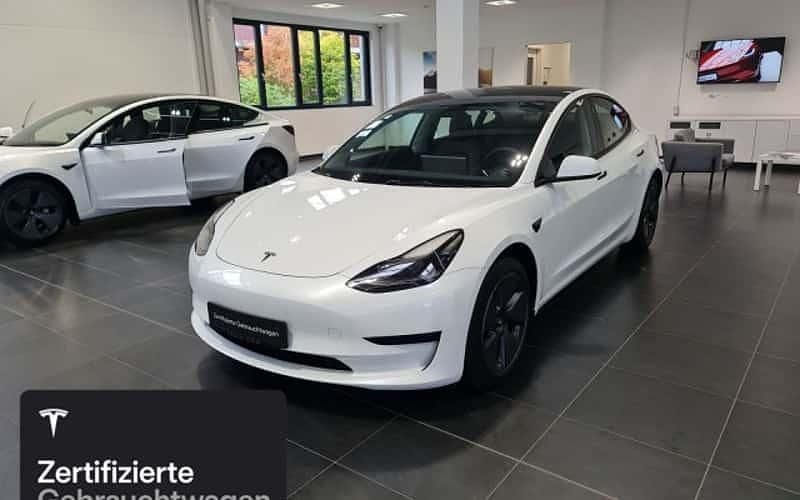 Weiß Gebraucht 2021 Tesla Model 3 RWD Limousine | 27.000 € (Fairer Preis) - Bild 1/4
