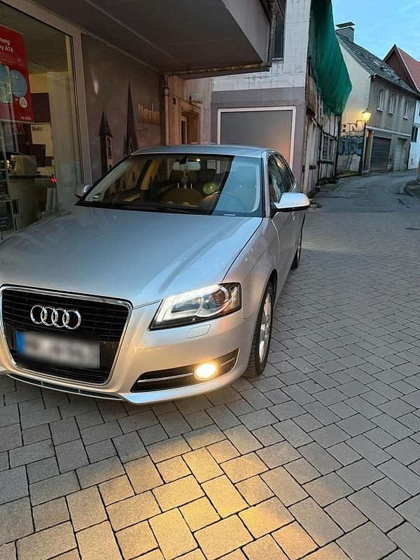 Gebraucht Audi A3 140 PS (102 kW) 2011 Grau Kleinwagen