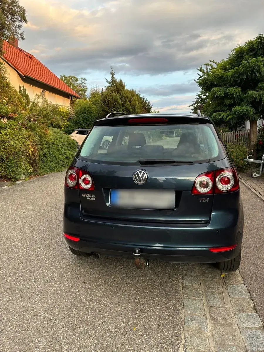 Gebraucht VW Golf VI 105 PS (77 kW) 2010 Blau Kleinwagen