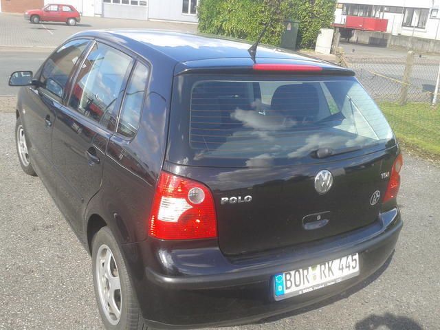 Gebraucht VW Polo 75 PS (55 kW) 2003 Schwarz metallic Kleinwagen
