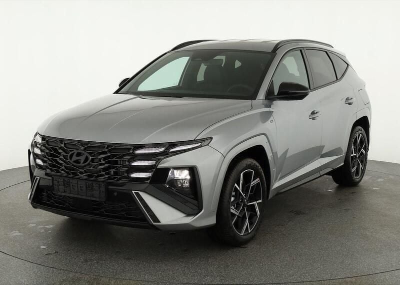 Shimmering silver metallic Neu 2025 Hyundai Tucson N Line SUV | 34.445 € (Guter Preis) - Bild 1/4