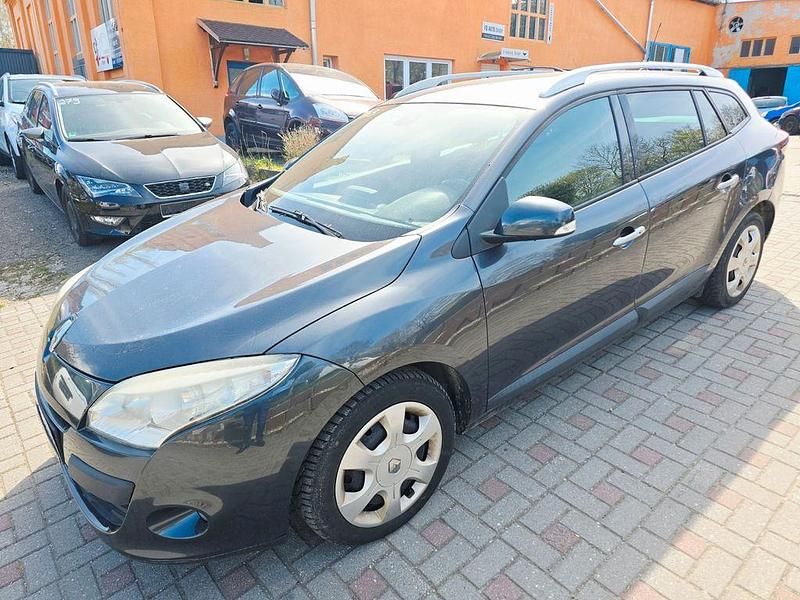 Gebraucht Renault Mégane III Dynamique 131 PS (96 kW) 2009 Limousine