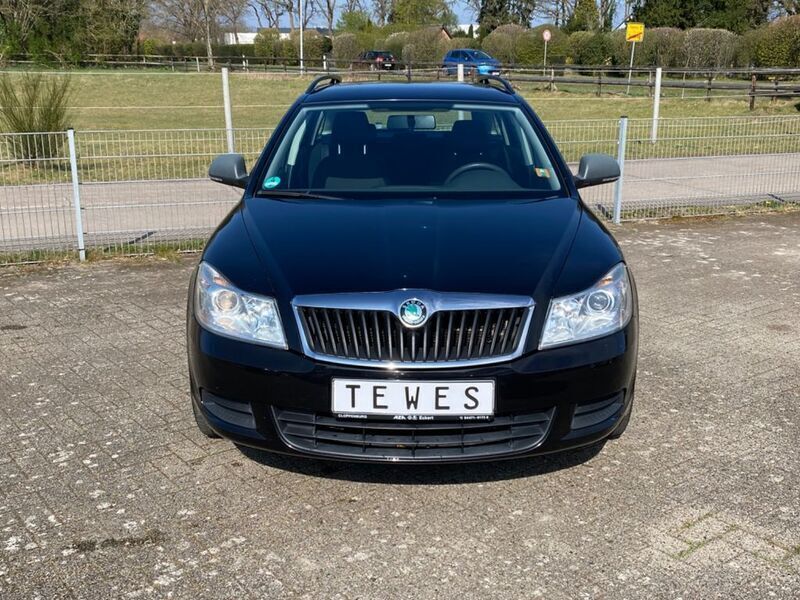 Gebraucht Skoda Octavia 122 PS (89 kW) 2013 Schwarz Kombi