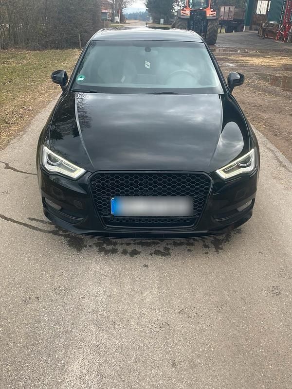 Gebraucht Audi A3 135 PS (99 kW) 2014 Schwarz Kleinwagen