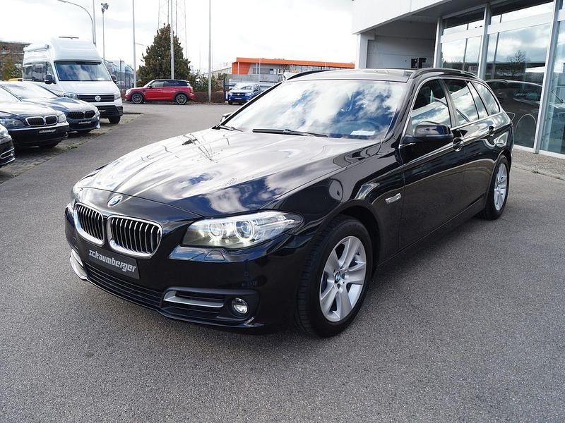 Gebraucht BMW 520 190 PS (139 kW) 2014 Saphirschwarz Kombi