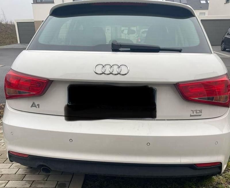 Gebraucht Audi A1 Sportback 90 PS (66 kW) 2015 Weiß Kleinwagen