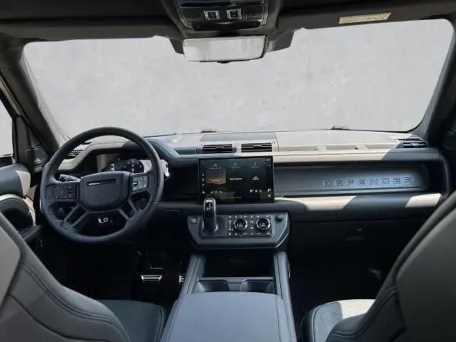 Neu Land Rover Defender 635 PS (467 kW) 2025 Braun SUV