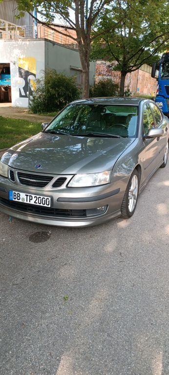 Grau Gebraucht 2004 Saab 9-3 Aero Limousine | 3.400 € (Guter Preis) - Bild 1/4