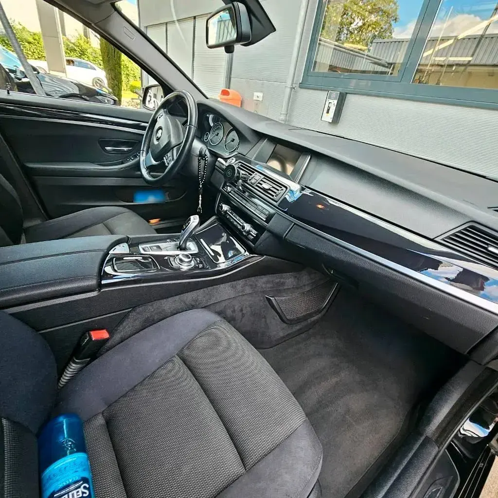 Gebraucht BMW 520 190 PS (139 kW) 2015 Schwarz Limousine